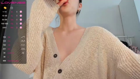 hee_jin  25-11-2022